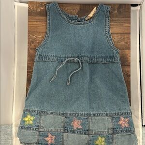 Green and Yellow Sleeveless Sundress with Crew Neck